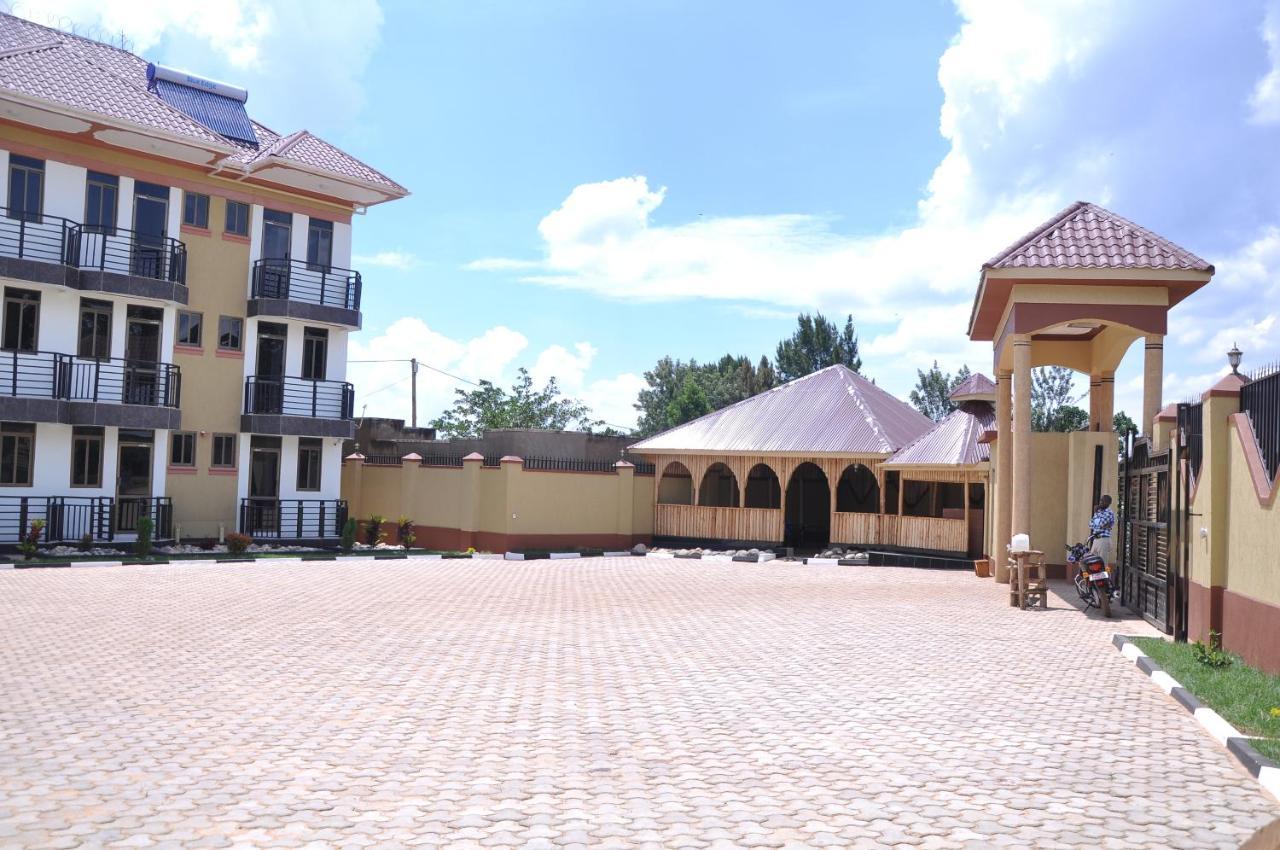 Golden View Hotel Ibanda Εξωτερικό φωτογραφία