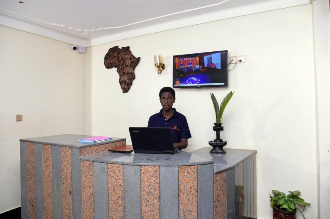 Golden View Hotel Ibanda Εξωτερικό φωτογραφία