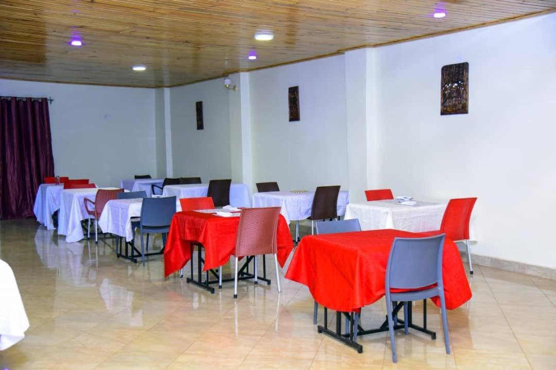 Golden View Hotel Ibanda Εξωτερικό φωτογραφία