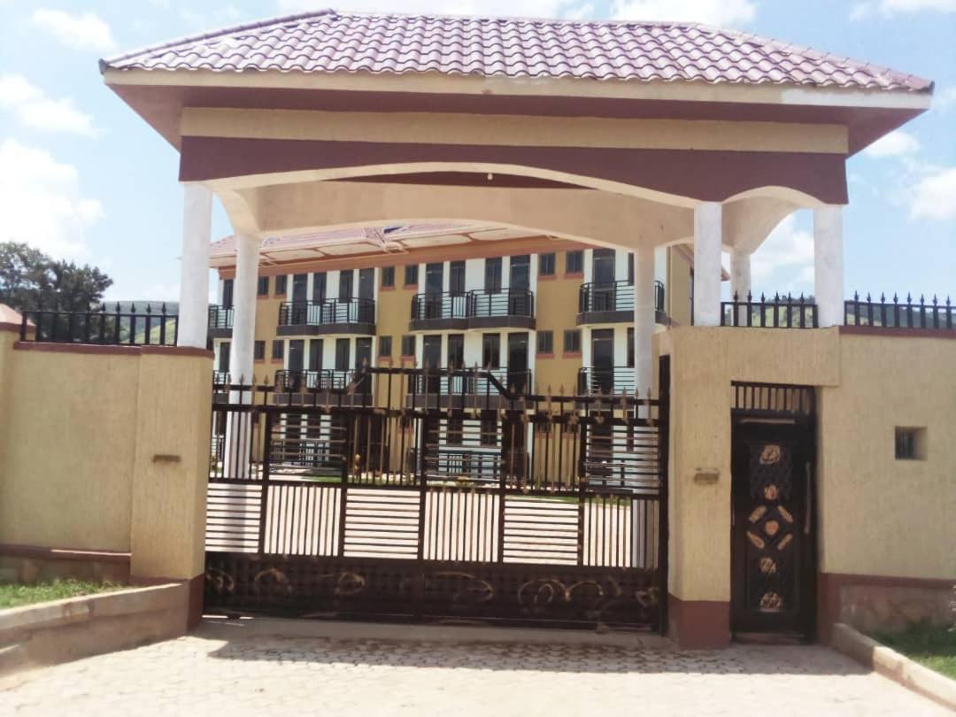 Golden View Hotel Ibanda Εξωτερικό φωτογραφία